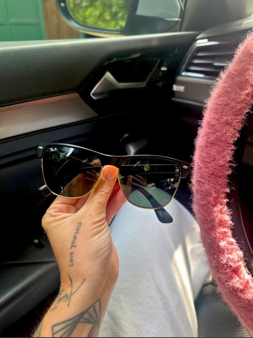 ray ban sunglasses